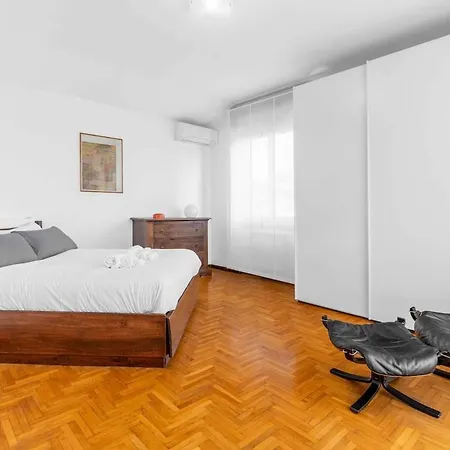 Unipol Forum- Concerts E Olympics- Betulla Villa *