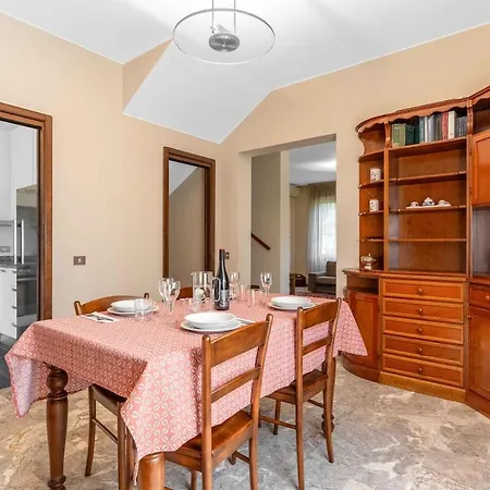 Unipol Forum- Concerts E Olympics- Betulla Villa *